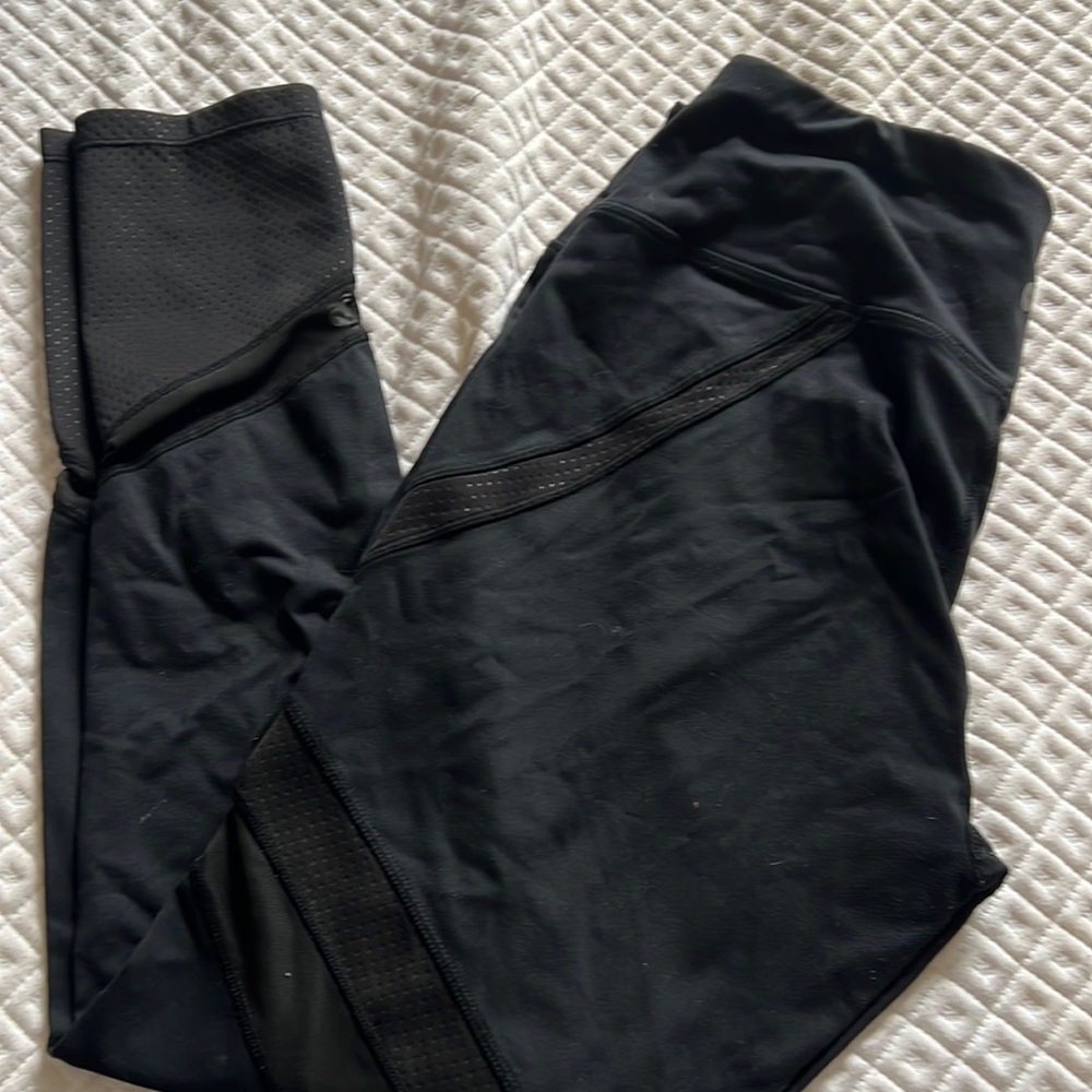 Like new black athletic leggings